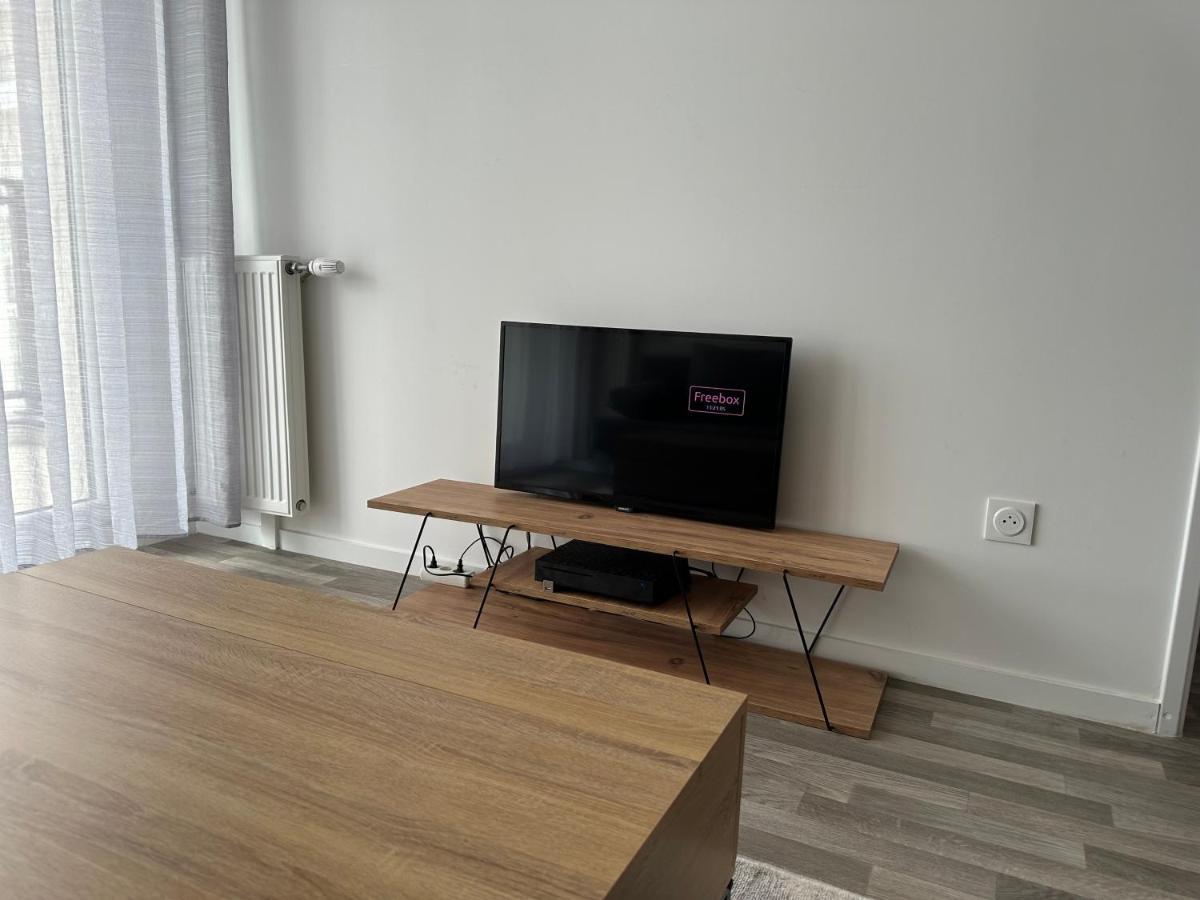 Agreable 2 Pieces Avec Balcon Et Parking Transports By Immo Kit Bnb Sarcelles Εξωτερικό φωτογραφία