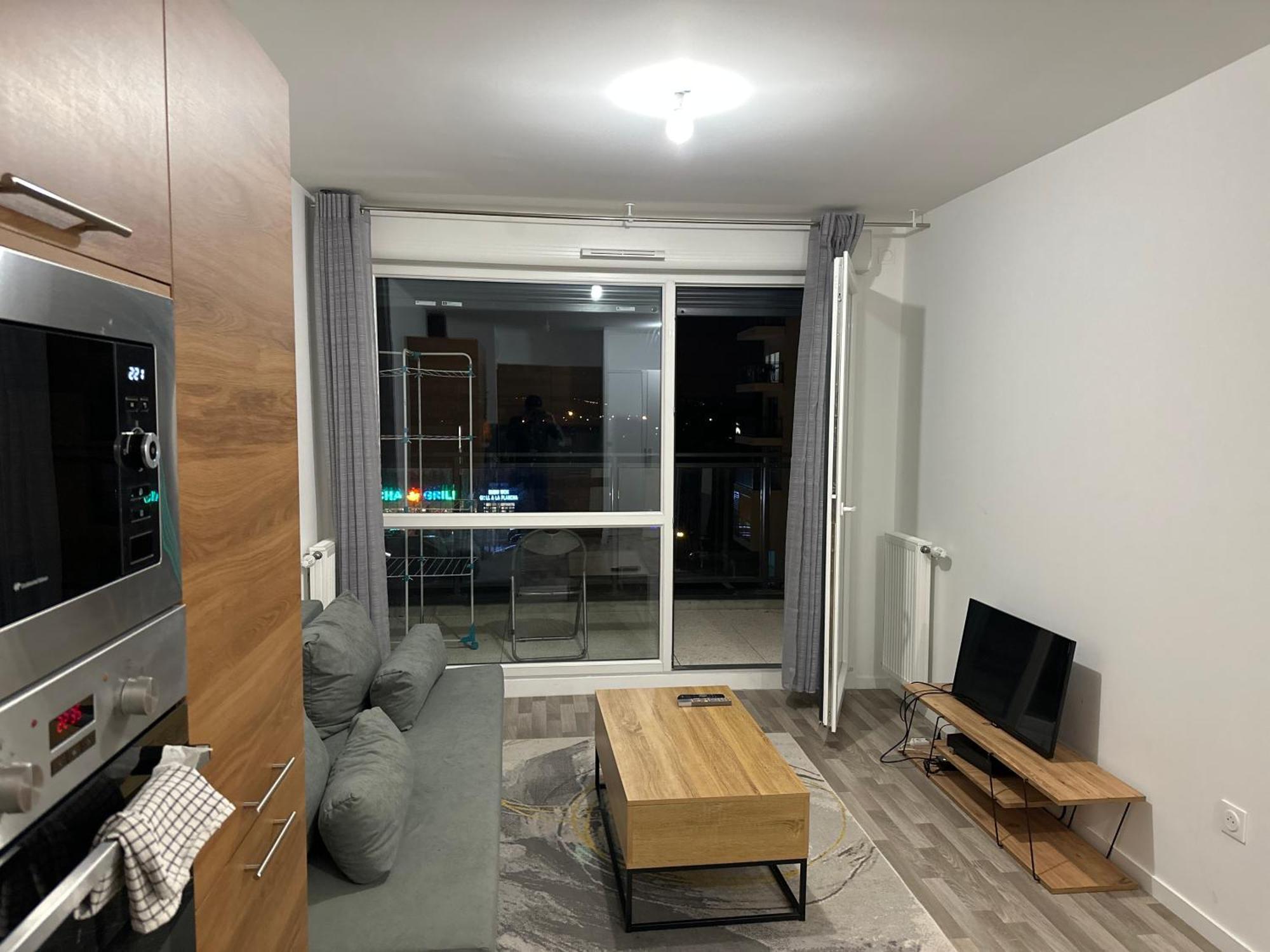 Agreable 2 Pieces Avec Balcon Et Parking Transports By Immo Kit Bnb Sarcelles Εξωτερικό φωτογραφία