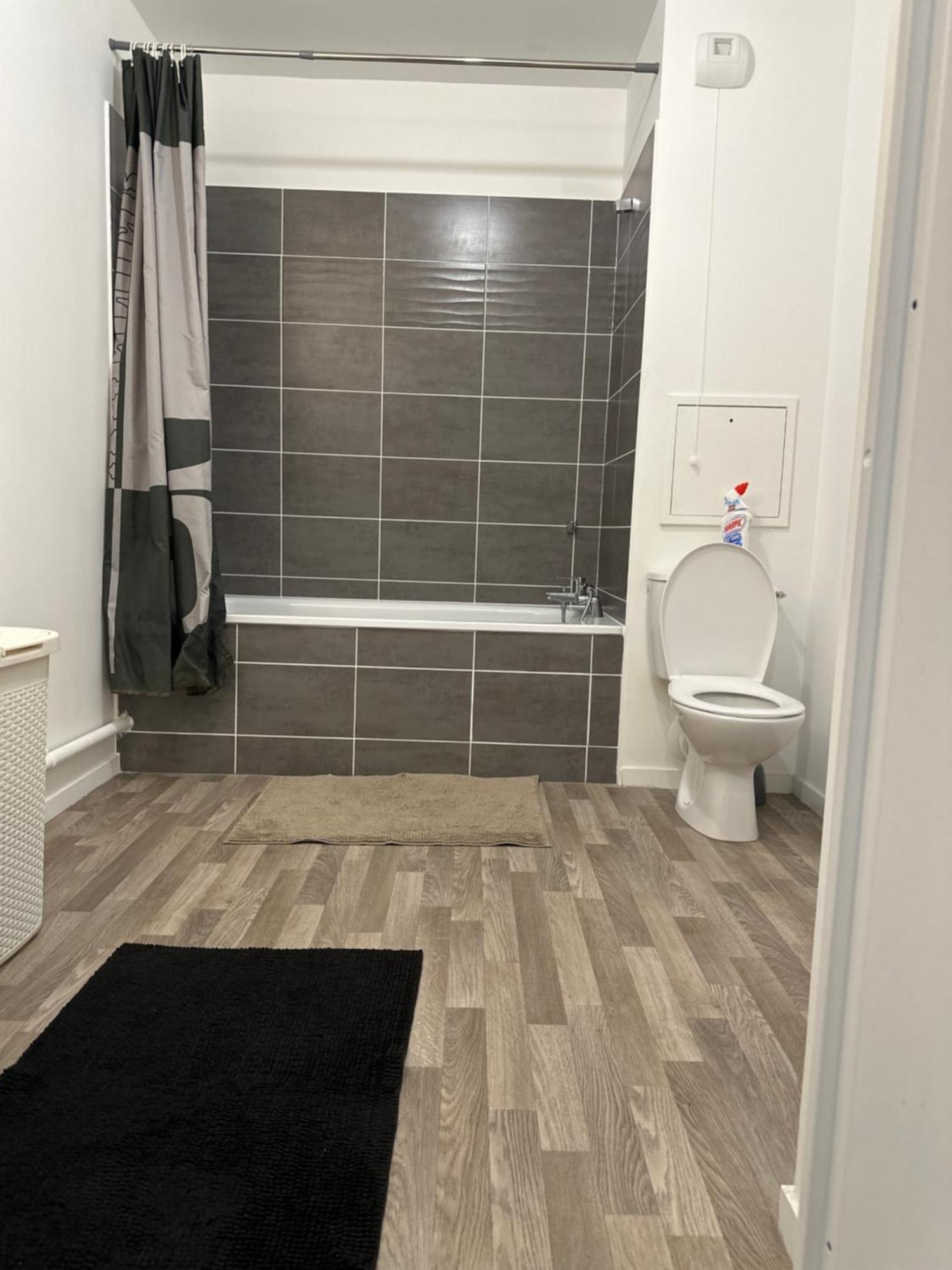 Agreable 2 Pieces Avec Balcon Et Parking Transports By Immo Kit Bnb Sarcelles Εξωτερικό φωτογραφία